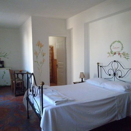 Angelica'S Hotel Fry Ngoại thất bức ảnh